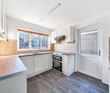 4 bedroom detached house to rent - Photo 1