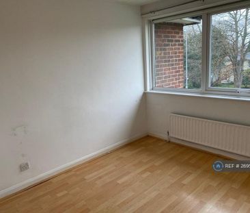 2 bedroom maisonette to rent - Photo 6