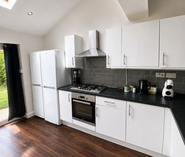 Room in a Shared House, Salisbury St, NG9 - Photo 4