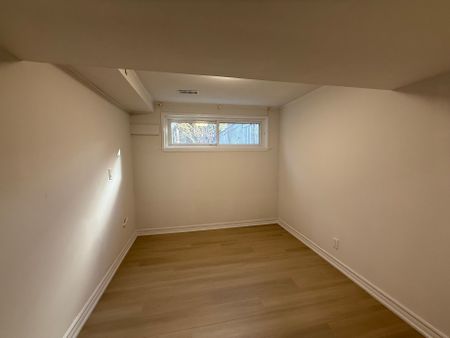 For Lease - 5 Silverview Drive Unit# Lower, Toronto, Ontario - Photo 5