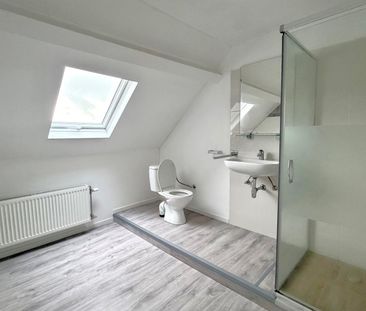 Woning met 4 slaapkamers en tuin. - Photo 6