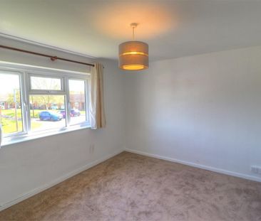 2 BED Apartment To rent - Photo 5