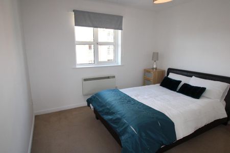 2 bedroom flat to rent - Photo 3