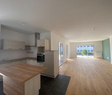 Location Appartement 4 pièces 109m² - Photo 6