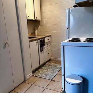 2 1/2 - Québec - 945 $/mois - Photo 2