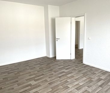 Erstbezug! Neu-sanierte 3-Raumwohnung in Stadtfeld West - Photo 1