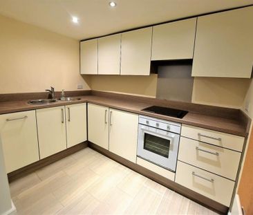 1 Bedroom Apartment To Let - Photo 2