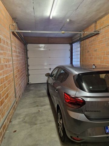 Appartement met één slaapkamer en garagebox in het centrum van Wijnegem! - Photo 2