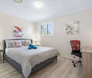 Spacious 3-Bedroom Duplex - Photo 6