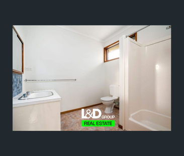 SPACE, LOCATION & ENDLESS POTENTIAL – A RARE LARA OPPORTUNITY! - Photo 6