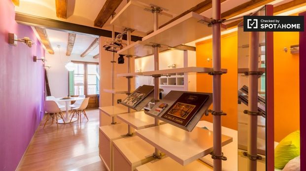 barcelona, Catalonia 08002 - Foto 1