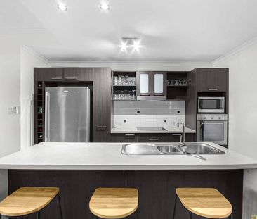 Premium city living right in the heart of Cairns! - Unfurnished - Photo 2