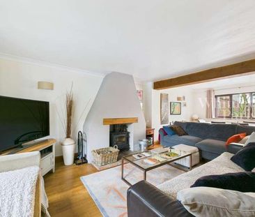 The Green, Wacton, NR15 - Photo 1