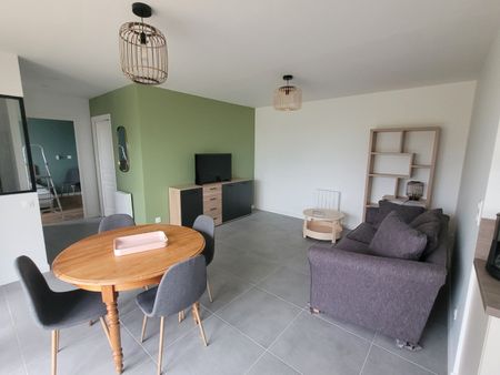 Location Appartement 3 pièces 60m² SARS POTERIES 59216 - Photo 2