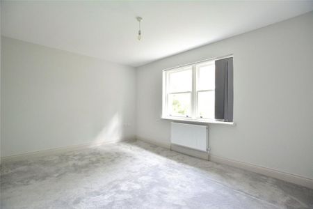 2 bedroom semi-detached house to rent - Photo 3