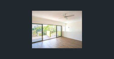 SPACIOUS STYLISH TOWNHOUSE - MOVE IN BEFORE CHRISTMAS - Photo 4