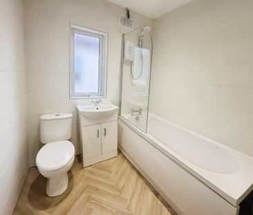 3 bedroom terraced house to rent - Photo 3