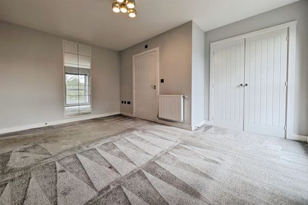 Mansfield Park Street, SO18 - Photo 2