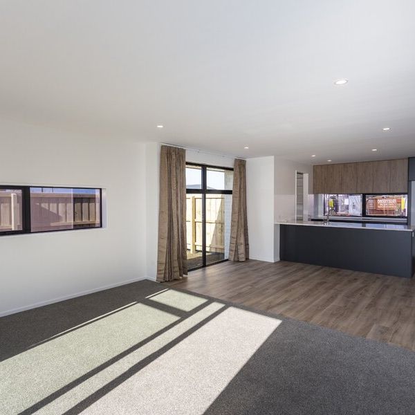 Ravenswood – Spacious Family Home! - Photo 1