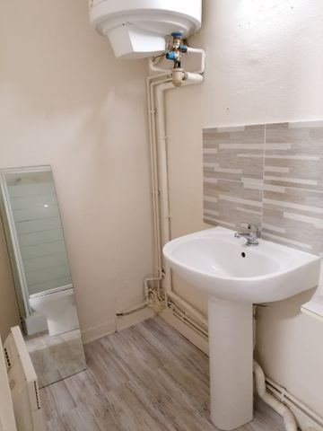 Location Appartement 1 pièce 32m² TOURCOING 59200 - Photo 3