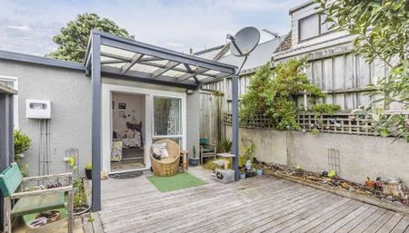 101a Apu Crescent, Lyall Bay, Wellington City - Photo 3