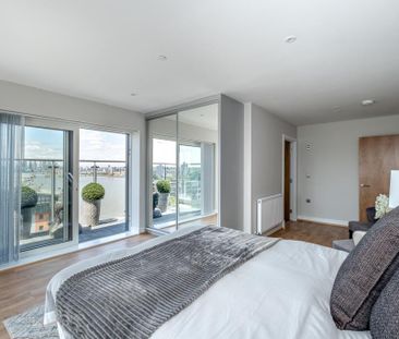 3 bedroom flat to rent - Photo 5