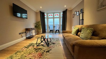 18 Kings Road - Photo 2