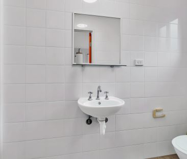 5 Bedrooms Apartment East - Photo 5