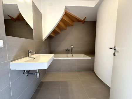 Dachgeschossausbau mit Terrasse & Klimaanlage - Erstbezug - UNBEFRISTET - Photo 4