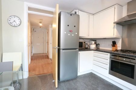 Denmark Place – Room 1 - Photo 5