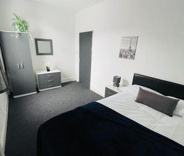 1 Beds - House share - - Photo 4