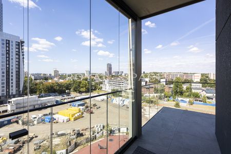 Pierwsza Dzielnica | z balkonem | 8 piętro - Zdjęcie 2