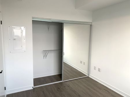 For Lease - 2495 Eglinton Avenue Unit# 2013, Mississauga, Ontario - Photo 3