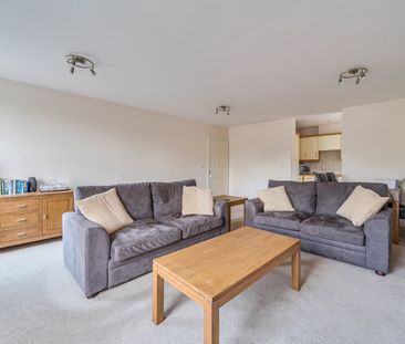 2 bedroom apartment to rent - Photo 2