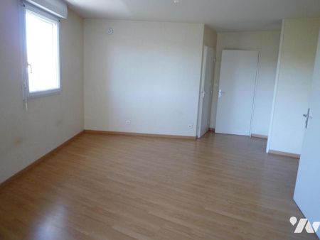 Loue Appartement à Rezé Blordière T2 - PARKING EXTERIEUR FERME - Photo 4