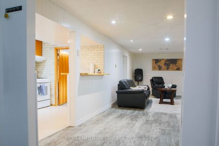 For Lease - 441 Orsi Avenue Unit# Lower, Bradford West Gwillimbury, Ontario - Photo 4