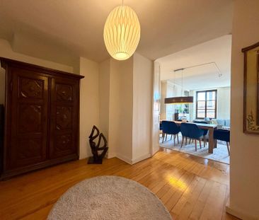 Superb 3.5 room apartment with fireplaces and character - Photo 3