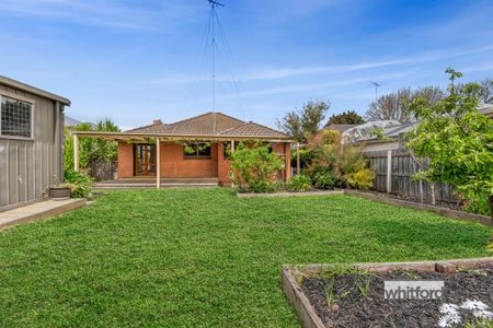 2A Fairmont Road, Newtown, VIC 3220 - Photo 4