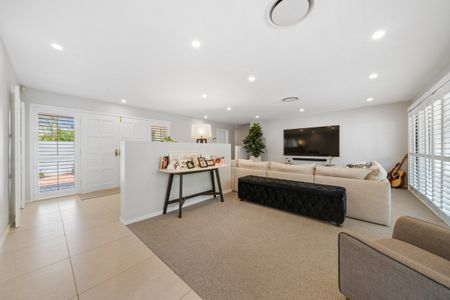 29 Ashley Road, Chermside West QLD 4032 - House For Rent | Domain - Photo 3