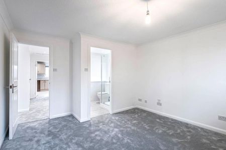 3 bedroom apartment to rent - Photo 4