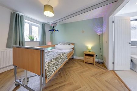 2 bedroom detached bungalow to rent - Photo 4