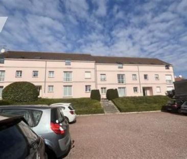 A SAINT JUST EN CHAUSSE APPARTEMENT F2 EN RÉSIDENCE SECURISEE - Photo 1