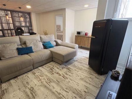 Loft de alquiler en Calle Reyes Católicos, 17, Ensanche - Diputación - Photo 4