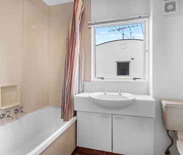 2- Bedroom Apartment with Off-Street Carparking - Photo 5