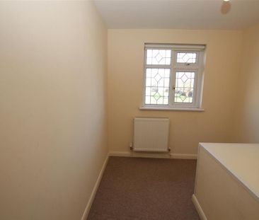 3 bedroom terraced house to rent - Photo 6