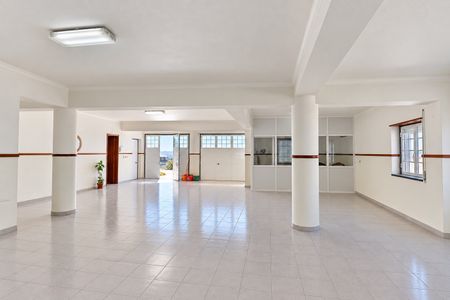 Moradia T5+1 para Arrendamento com Jardim, Garagem Ampla e Vista Privilegiada | Sintra - Foto 2
