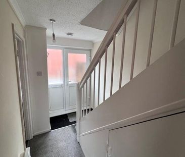 2 bedroom maisonette to rent - Photo 6