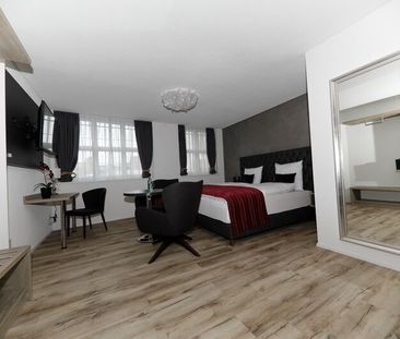 1-ROOM APARTMENT IN REICHENBURG (SZ), FURNISHED - Foto 1