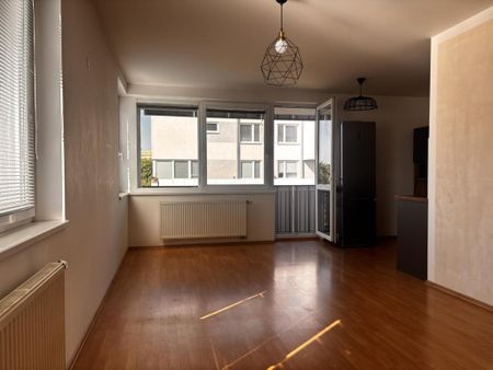 Pronájem bytu 2+kk 59 m2 - Fotografie 3
