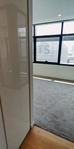 1 Chippendale Way, Sydney - Photo 3